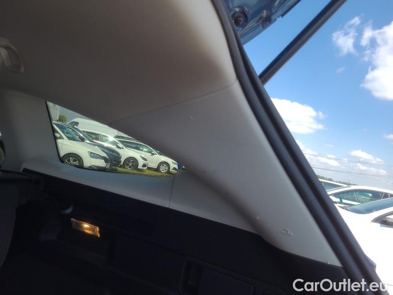  Ford  Focus   Turnier (CGE)(2018->) Foc.Kom.1.5EBl.120 Titanium #23