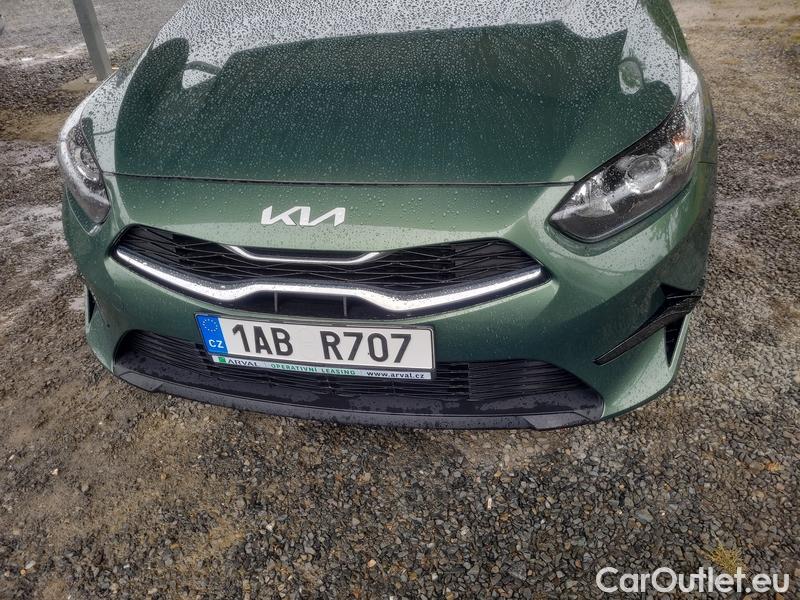  KIA  Cee'd Ceed  (CD) (2018->) Ceed SW 1.5 T-GDI 118 Spin 5d #3