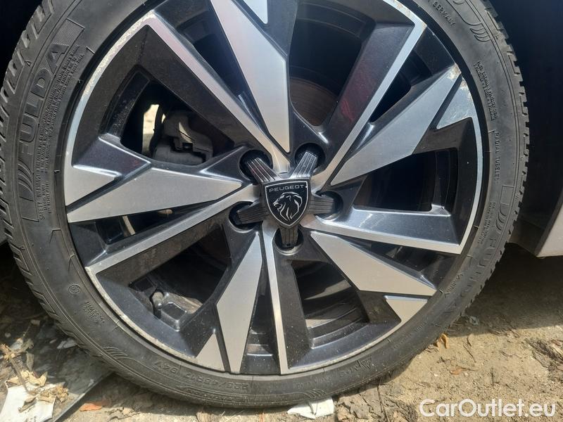  Peugeot  308   (P5) (2021)  SW 1.2PT 130 Allure AT #6