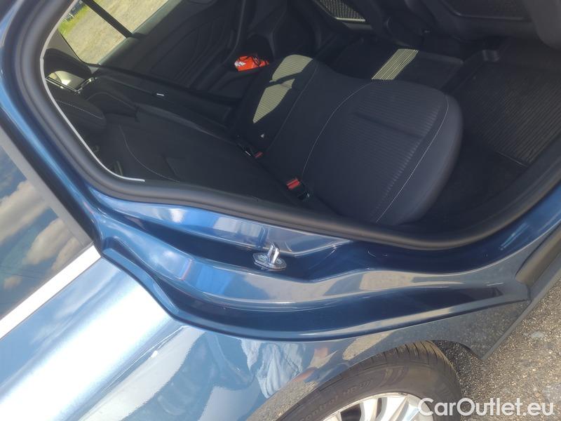  Ford  Focus   Turnier (CGE)(2018->) Foc.Kom.1.5EBl.120 Titanium #28