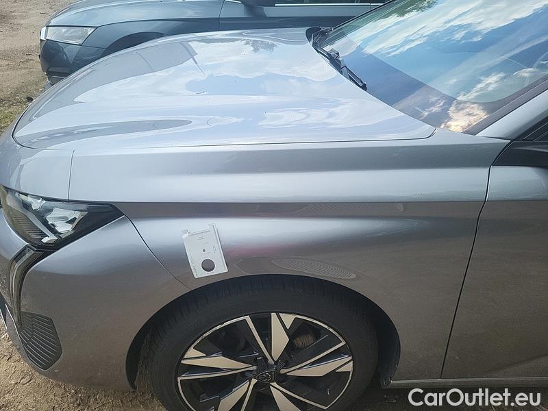  Peugeot  308   (P5) (2021)  SW 1.2PT 130 Allure AT #19
