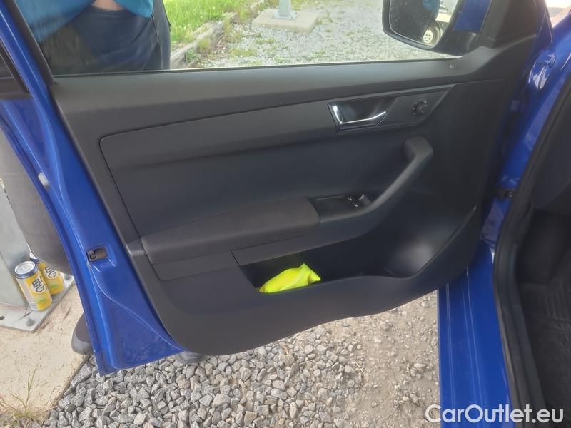  Skoda  Fabia  Combi (2015)  Com.1.0TSI 70 Ambition #10