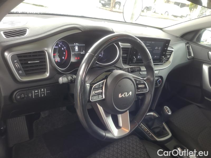  KIA  Cee'd Ceed  (CD) (2018->) Ceed SW 1.5 T-GDI 118 Spin 5d #9