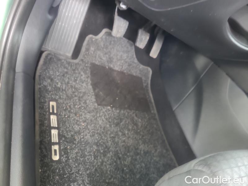  KIA  Cee'd Ceed  (CD) (2018->) Ceed SW 1.5 T-GDI 118 Spin 5d #6
