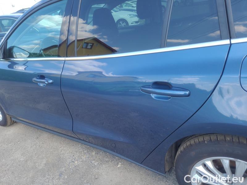  Ford  Focus   Turnier (CGE)(2018->) Foc.Kom.1.5EBl.120 Titanium #13