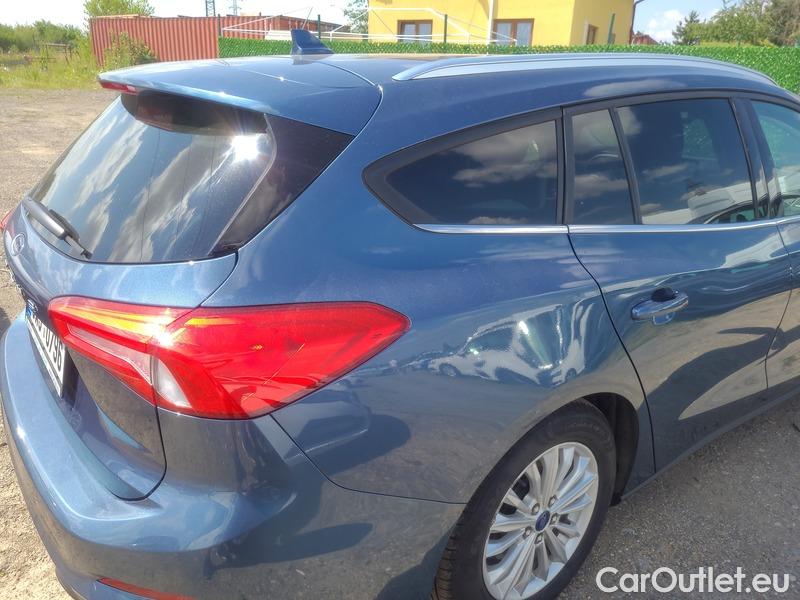  Ford  Focus   Turnier (CGE)(2018->) Foc.Kom.1.5EBl.120 Titanium #24