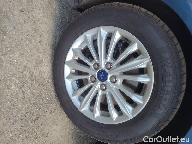  Ford  Focus   Turnier (CGE)(2018->) Foc.Kom.1.5EBl.120 Titanium #4