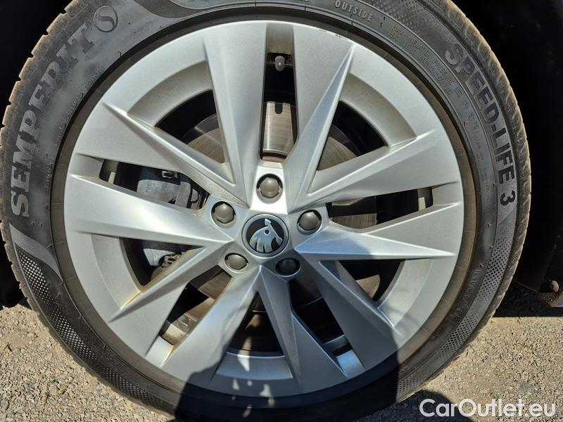  Skoda  Octavia  Combi (NX3)(2020) Oct.C.2.0TDI 110 4x4 Style AT #13