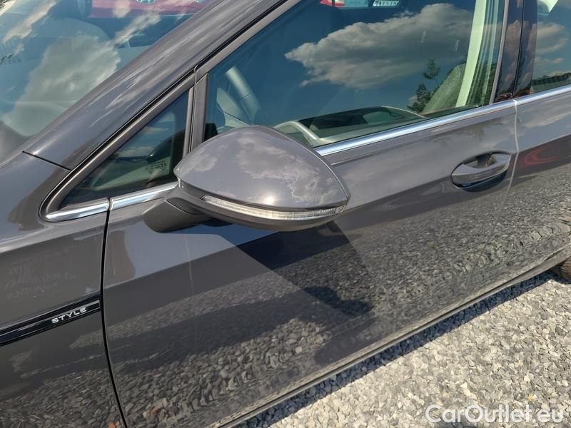  Volkswagen  Golf  VIII (CD1) (2019) Var.1.5 TSI 110 Style 5d #10