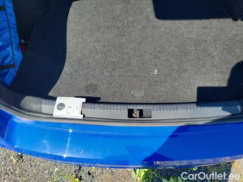  Skoda  Octavia  Lim. (NX3)(2020)  1.4CNG Active G-TEC #15