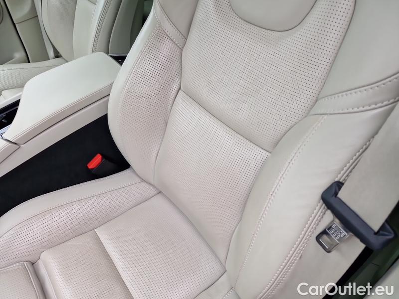  Volvo  XC90 XC 90 (2015)  B5 D Ultim Bright AWD AT #4