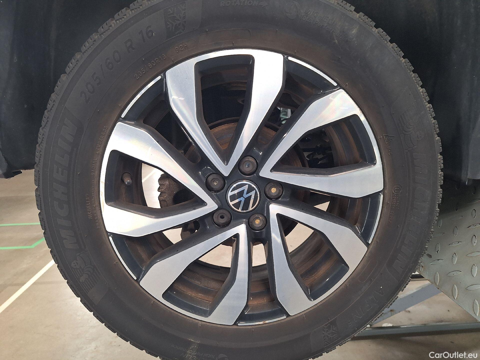  Volkswagen  T-CROSS VW,  '18, Volkswagen  1.5 TSI 110kW DSG Active 5d #27