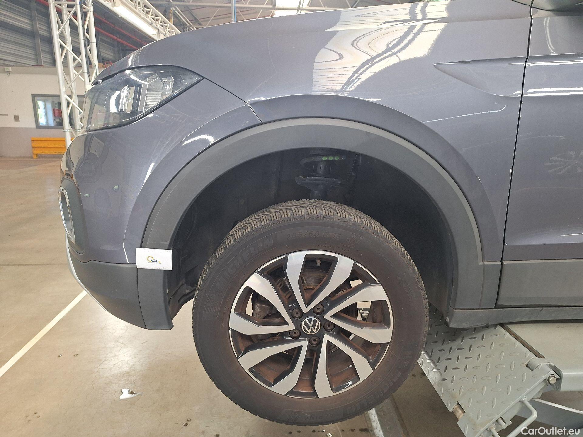  Volkswagen  T-CROSS VW,  '18, Volkswagen  1.5 TSI 110kW DSG Active 5d #9
