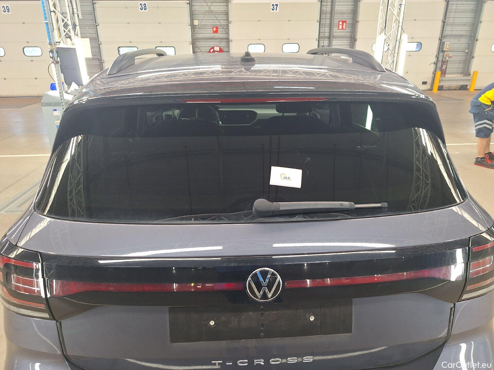  Volkswagen  T-CROSS VW,  '18, Volkswagen  1.5 TSI 110kW DSG Active 5d #7