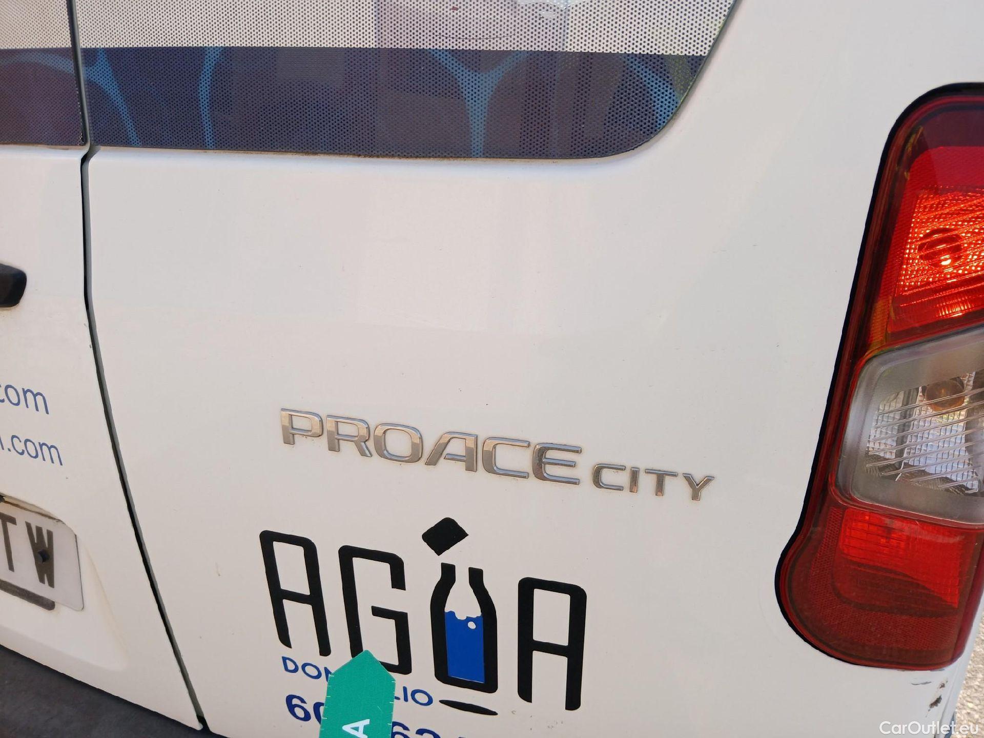  Toyota  Proace TOYOTA  CITY COMBI 1.5D 75kW (100CV) GX L1 (AC) #40
