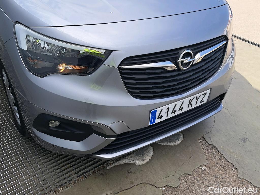  Opel  Combo OPEL  Life / 2018 / 5P / monovolumen compacto 1.2 T S/S Selective L #12