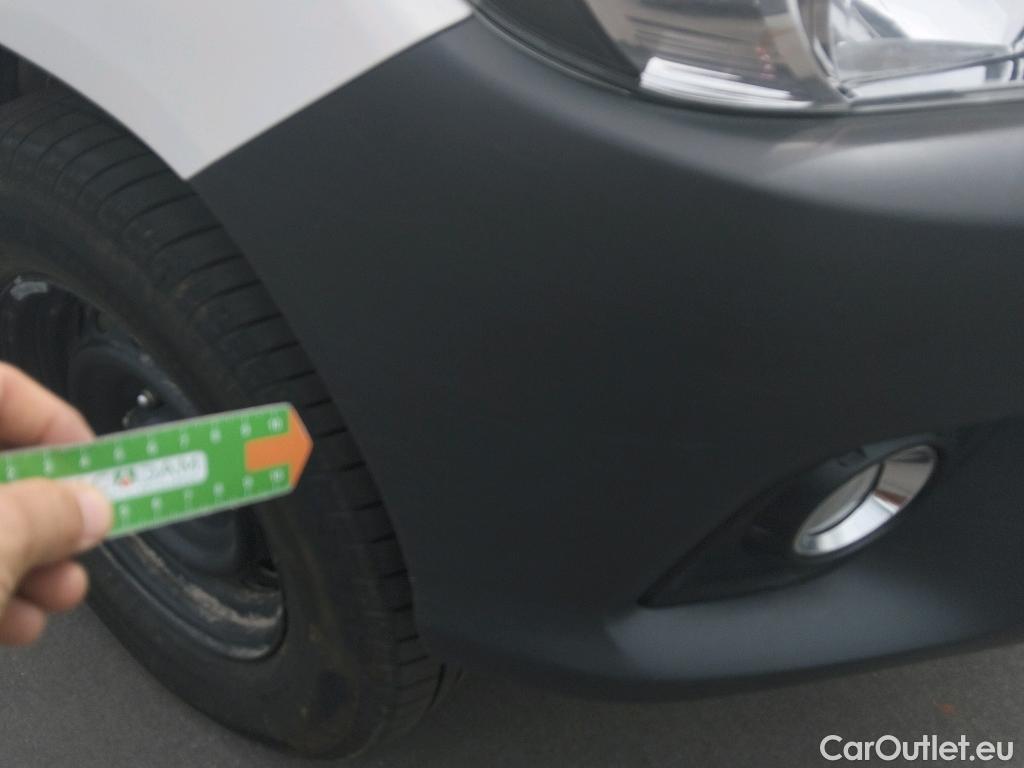  Toyota  Hilux TOYOTA  VU 2p 7G pickup 2.4 D-4D Cabina Extra GX 4x4 *** NO EXPORT*** #38