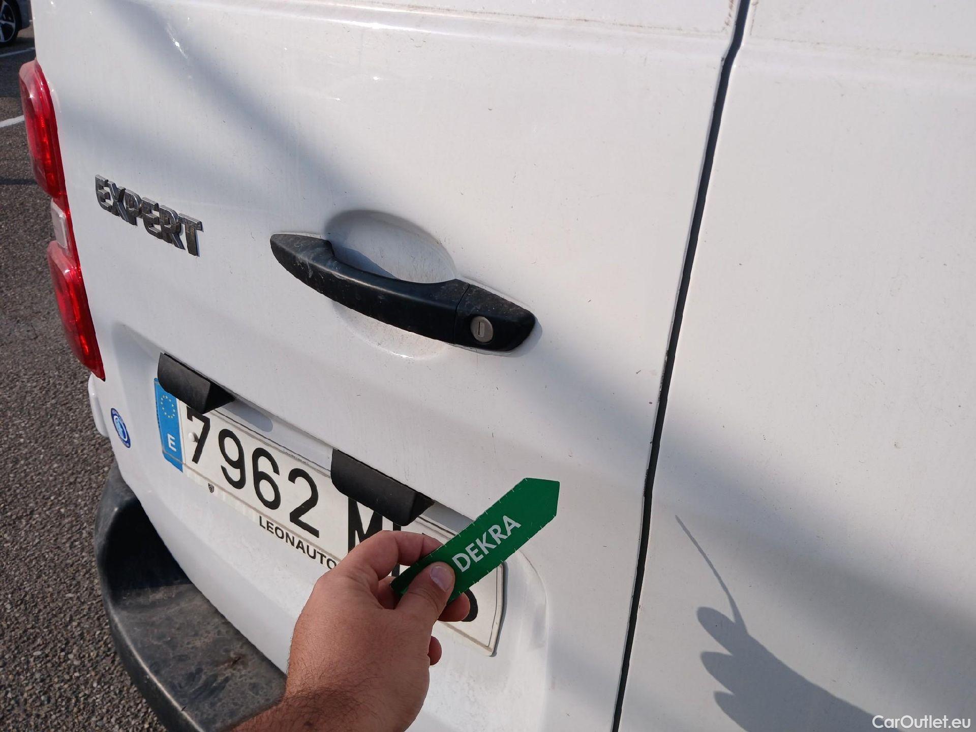  Peugeot  Expert PEUGEOT  / 2016 / 4P / furgón Furgón BlueHDi 120 S&S 6v Standard #38