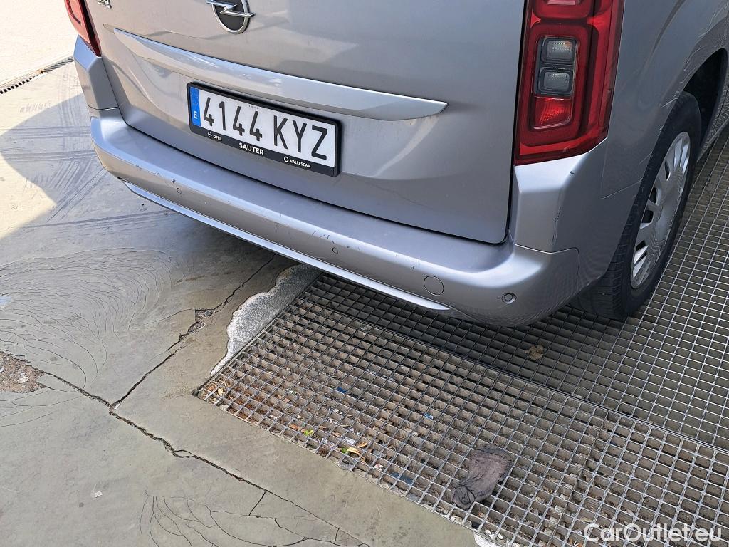  Opel  Combo OPEL  Life / 2018 / 5P / monovolumen compacto 1.2 T S/S Selective L #16