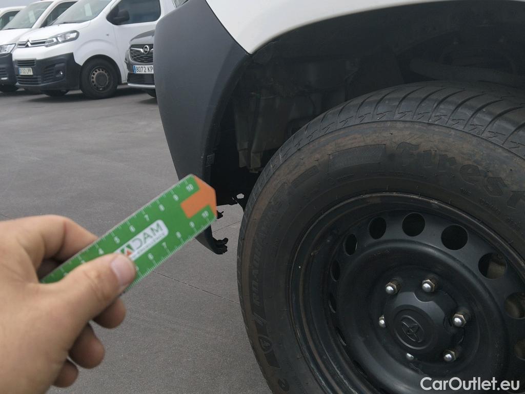  Toyota  Hilux TOYOTA  VU 2p 7G pickup 2.4 D-4D Cabina Extra GX 4x4 *** NO EXPORT*** #36