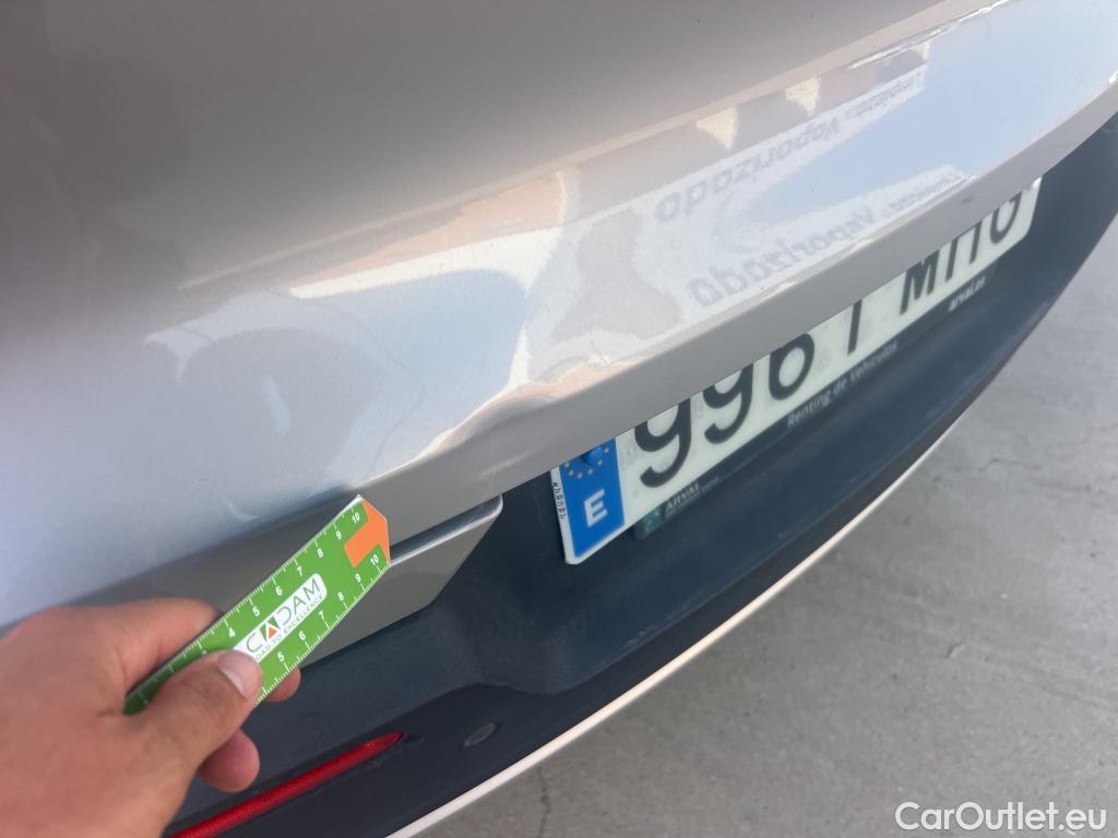  Volvo  XC 40 VOLVO XC40 / 2021 / 5P / todoterreno 1.5 T2 Essential Dark Auto #5