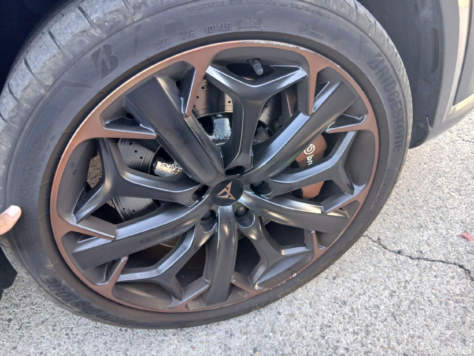  Cupra  Formentor CUPRA  / 2020 / 5P / todoterreno 1.4 e-Hybrid 180kW (245 CV) VZ DSG #39