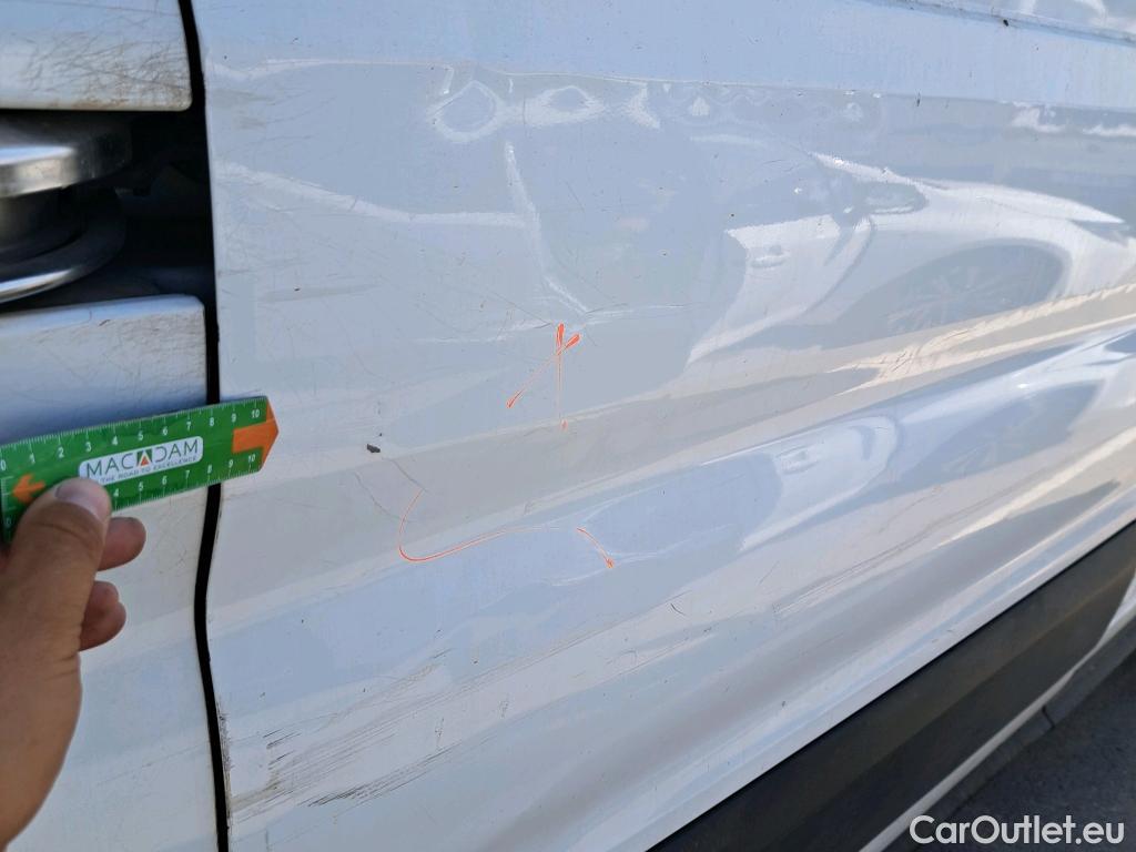 Ford  Transit FORD  / 2013 / 4P / furgón 350 96kW L3H2 Van Trend FWD MHEV #18