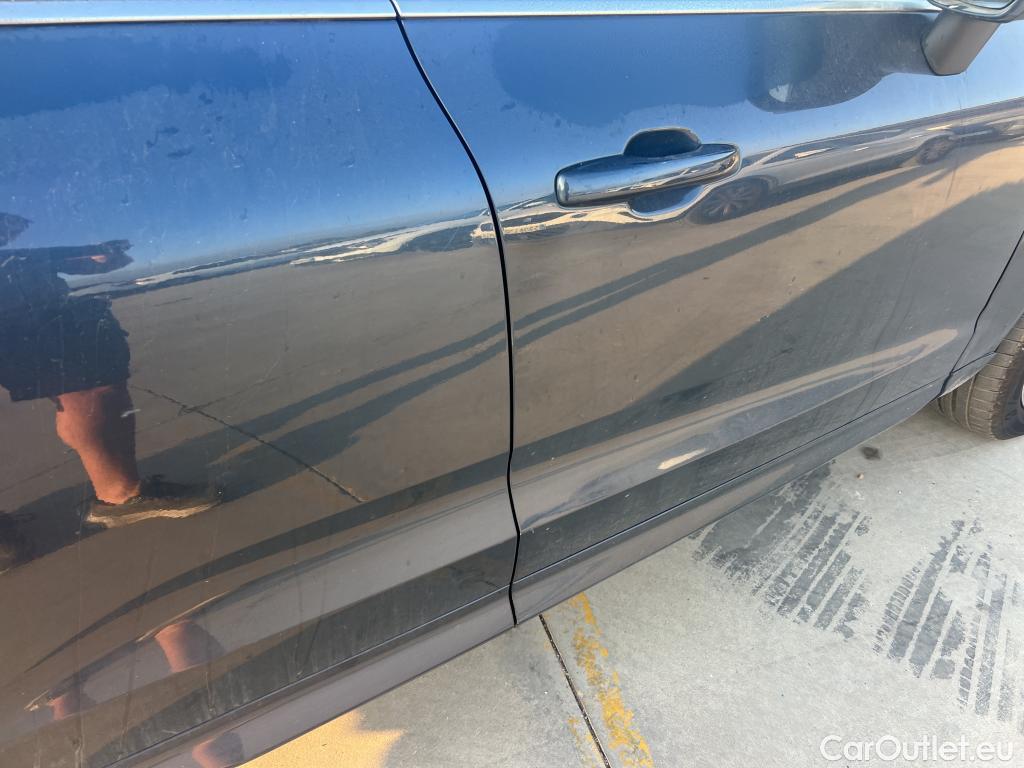  Volvo  XC60 VOLVO  / 2017 / 5P / todoterreno 2.0 T4 Business Plus Auto (CX) #10