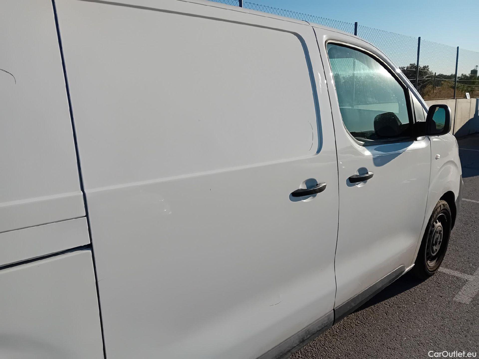  Peugeot  Expert PEUGEOT  / 2016 / 4P / furgón Furgón Premium 1.5 BlueHDi 100 Standard (AC) #35