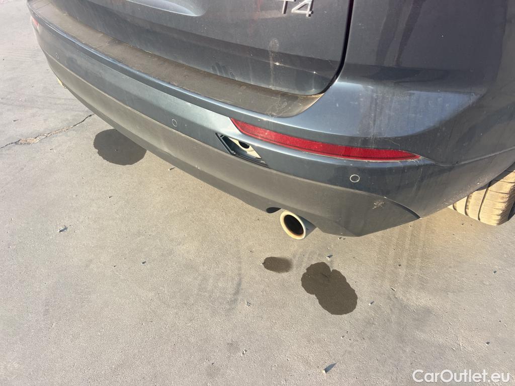  Volvo  XC60 VOLVO  / 2017 / 5P / todoterreno 2.0 T4 Business Plus Auto (CX) #16