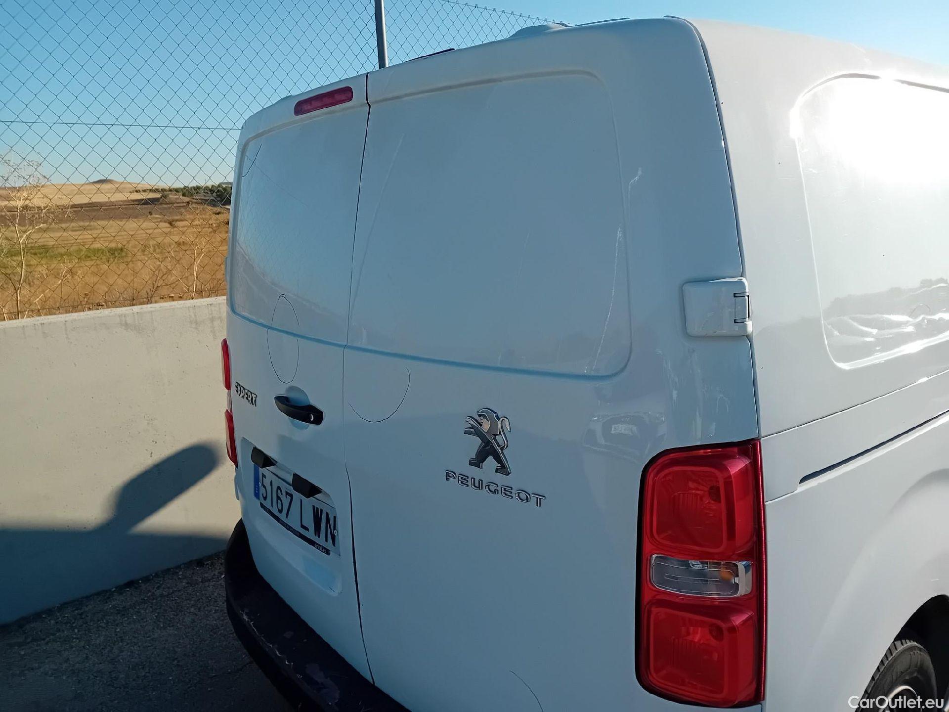  Peugeot  Expert PEUGEOT  / 2016 / 4P / furgón Furgón Premium 1.5 BlueHDi 100 Standard (AC) #29