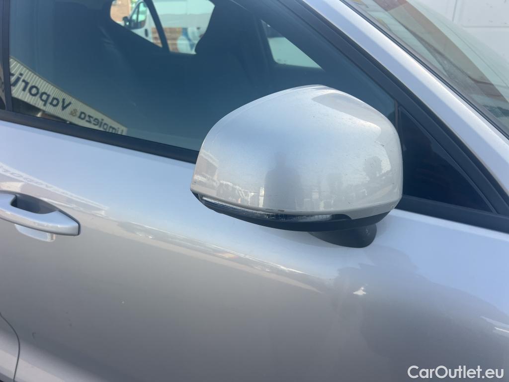  Volvo  XC 40 VOLVO XC40 / 2021 / 5P / todoterreno 1.5 T2 Essential Dark Auto #31