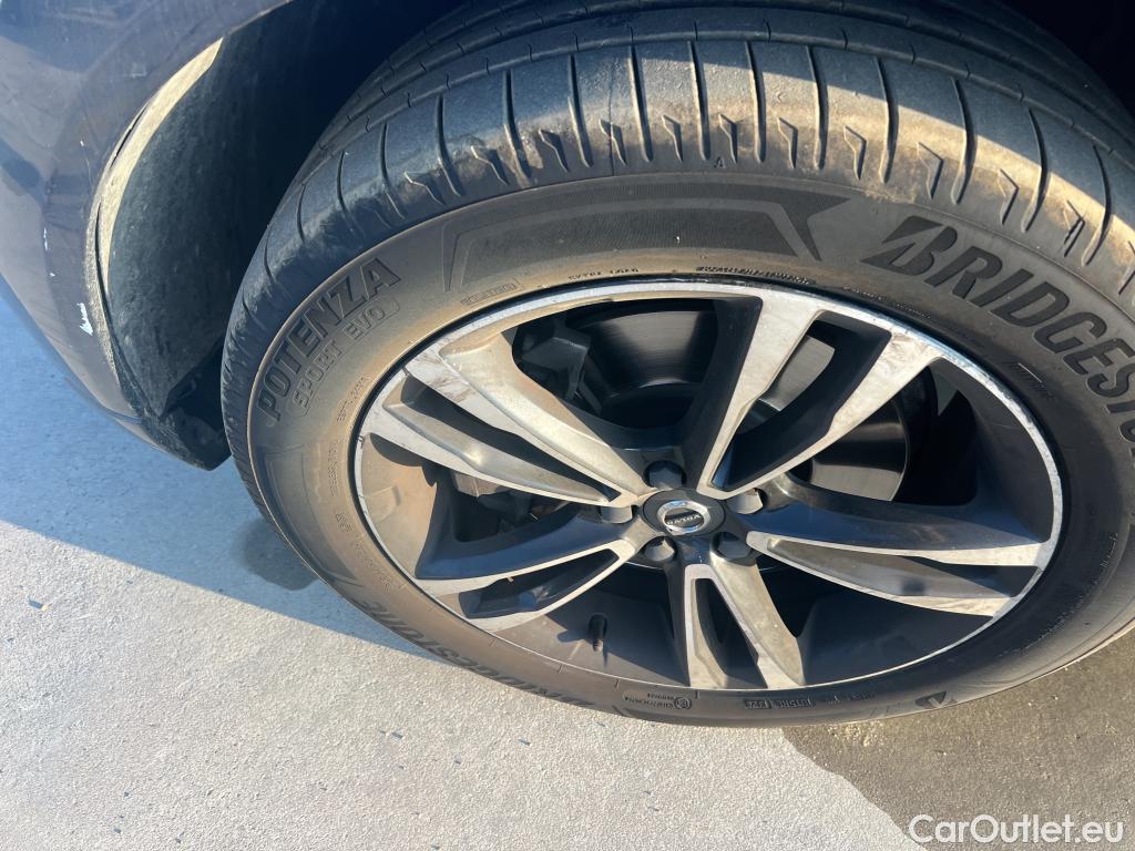  Volvo  XC60 VOLVO  / 2017 / 5P / todoterreno 2.0 T4 Business Plus Auto (CX) #4