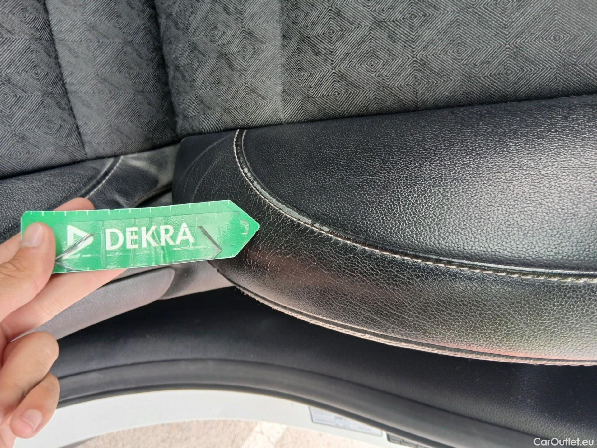  KIA  Niro KIA  / 2019 / 5P / crossover 1.6 GDi HEV 104kW (141CV) Emotion (AC) #13