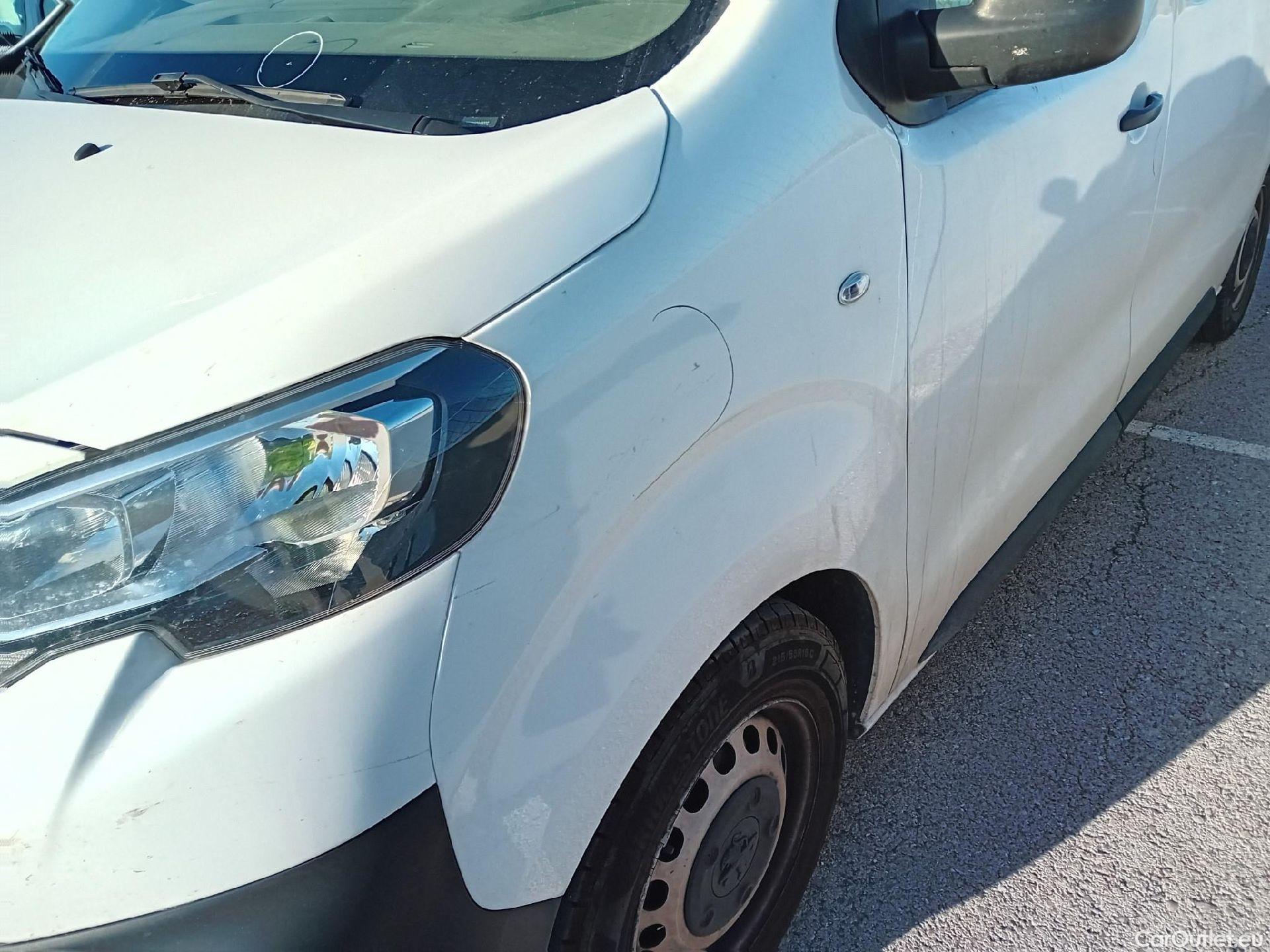  Peugeot  Expert PEUGEOT  / 2016 / 4P / furgón Furgón Premium 1.5 BlueHDi 100 Standard (AC) #37