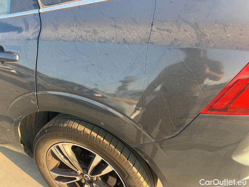  Volvo  XC60 VOLVO  / 2017 / 5P / todoterreno 2.0 T4 Business Plus Auto (CX) #18