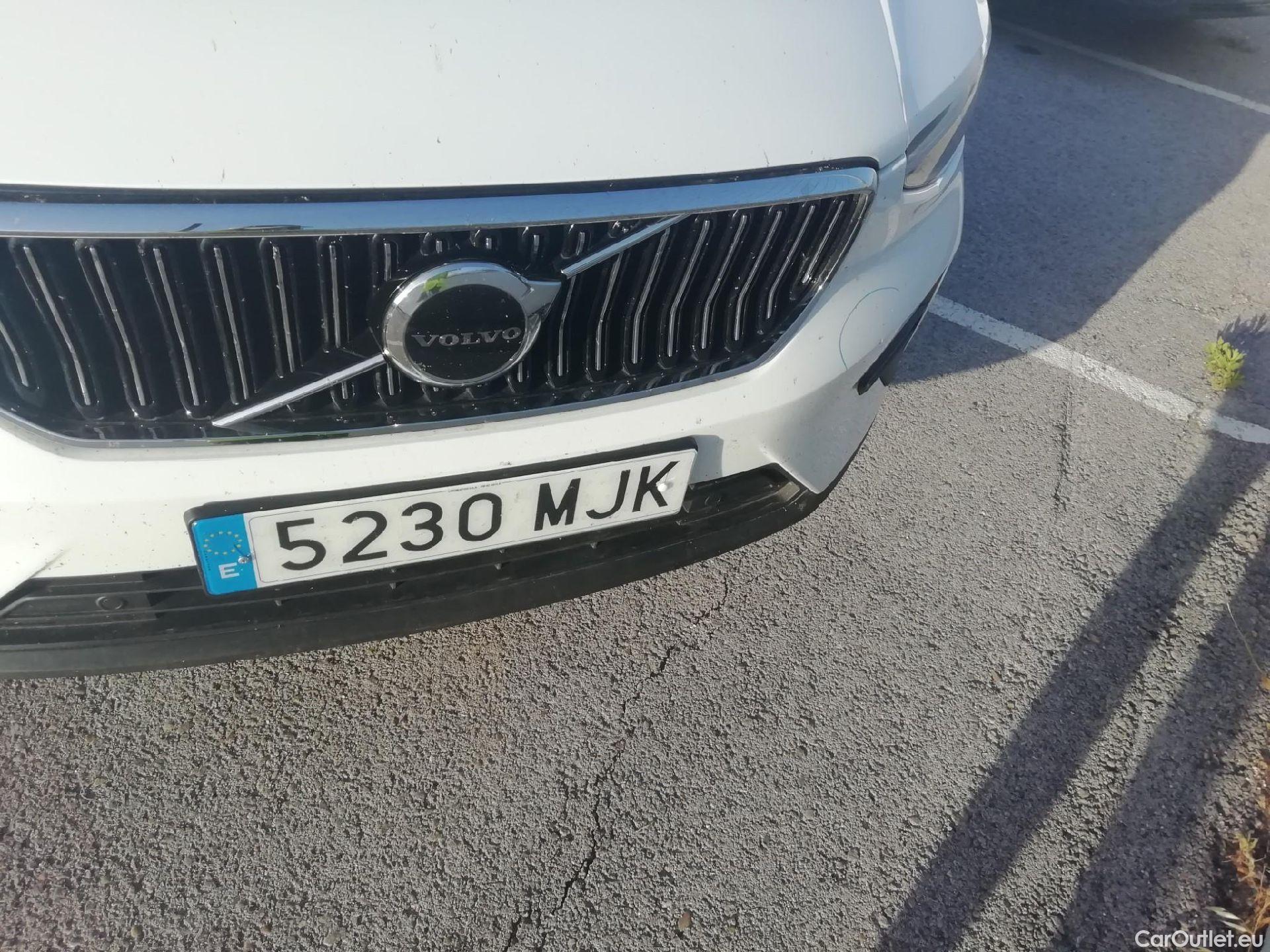  Volvo  XC 40 VOLVO XC40 / 2021 / 5P / todoterreno 1.5 T4 Recharge PHEV Core Auto #3
