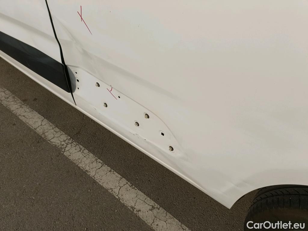  Citroen  Berlingo CITROEN  / 2015 / 4P / combi Talla M BlueHDi 100 S&S LIVE (IND) #2
