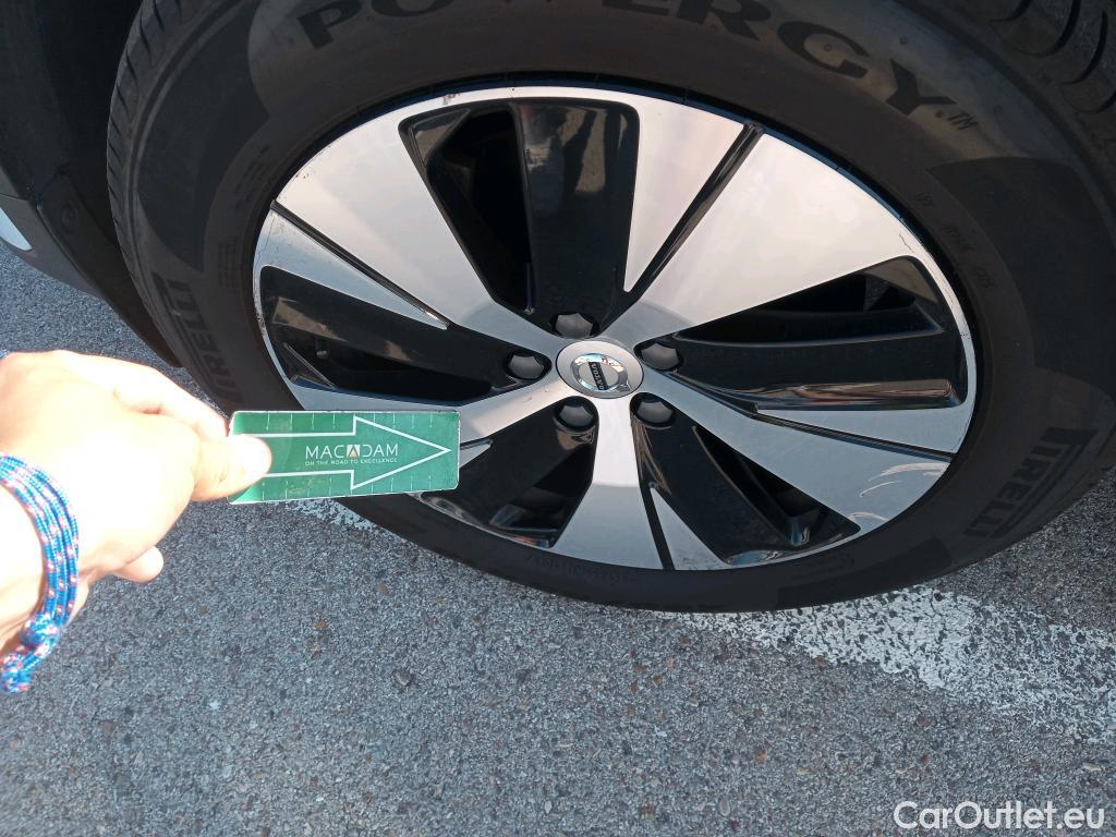  Volvo  XC 40 VOLVO XC40 / 2021 / 5P / todoterreno 1.5 T4 Recharge PHEV Plus Dark Auto #4