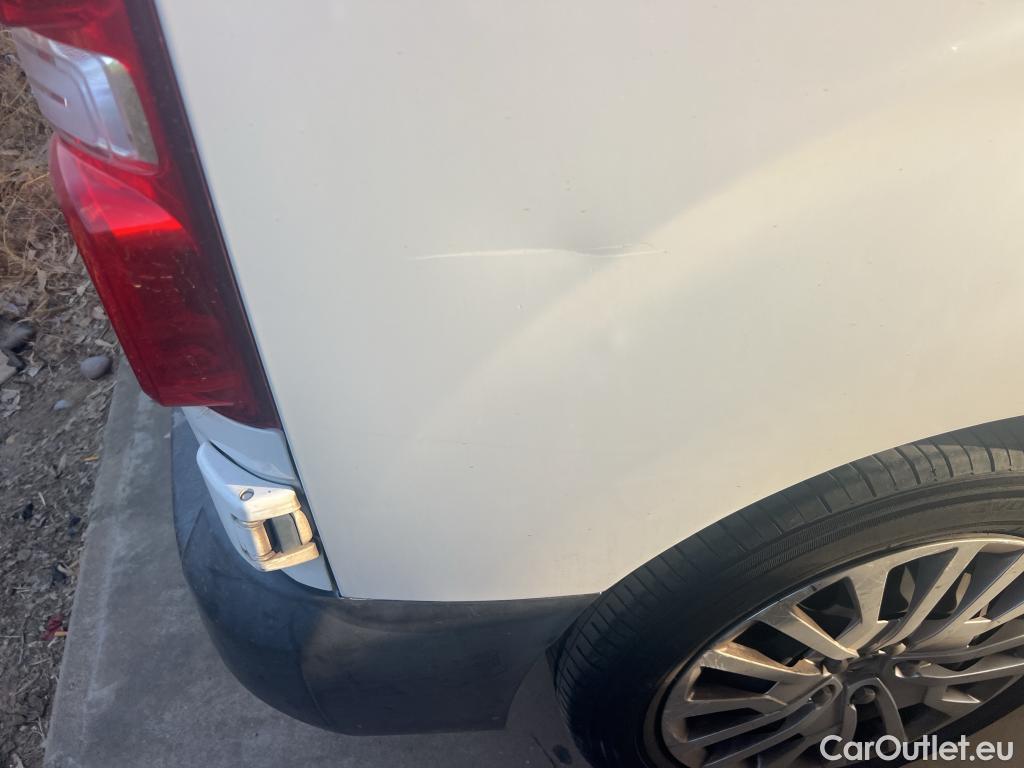  Opel  Vivaro OPEL  / 2019 / 4P / furgón 1.5 Diésel 88kW (120CV) M Std Express #7
