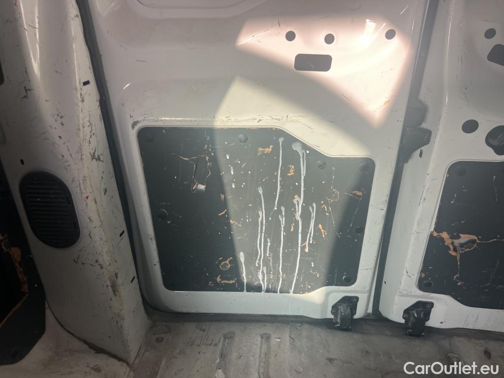  Opel  Vivaro OPEL  / 2019 / 4P / furgón 1.5 Diésel 88kW (120CV) M Std Express #35