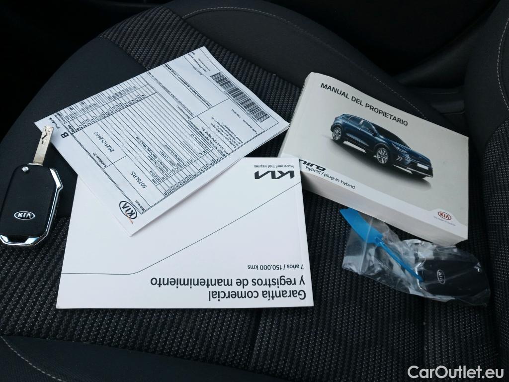  KIA  Niro KIA  / 2019 / 5P / crossover 1.6 GDi PHEV 104kW (141CV) Concept #14