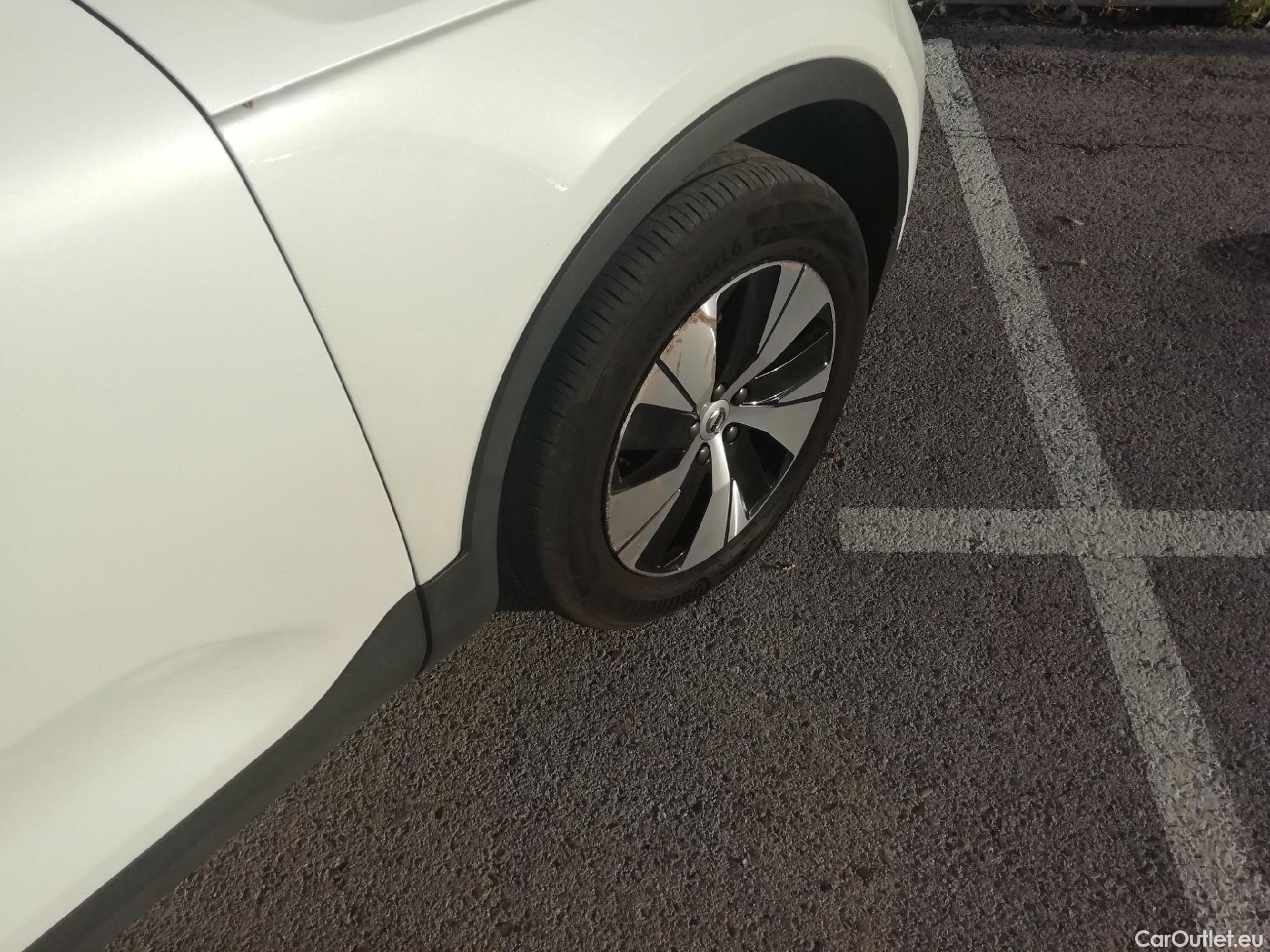  Volvo  XC 40 VOLVO XC40 / 2021 / 5P / todoterreno 1.5 T4 Recharge PHEV Core Auto #23