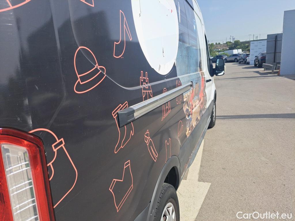  Ford  Transit FORD  / 2013 / 4P / furgón 350 96kW L3H2 Van Trend FWD MHEV #28