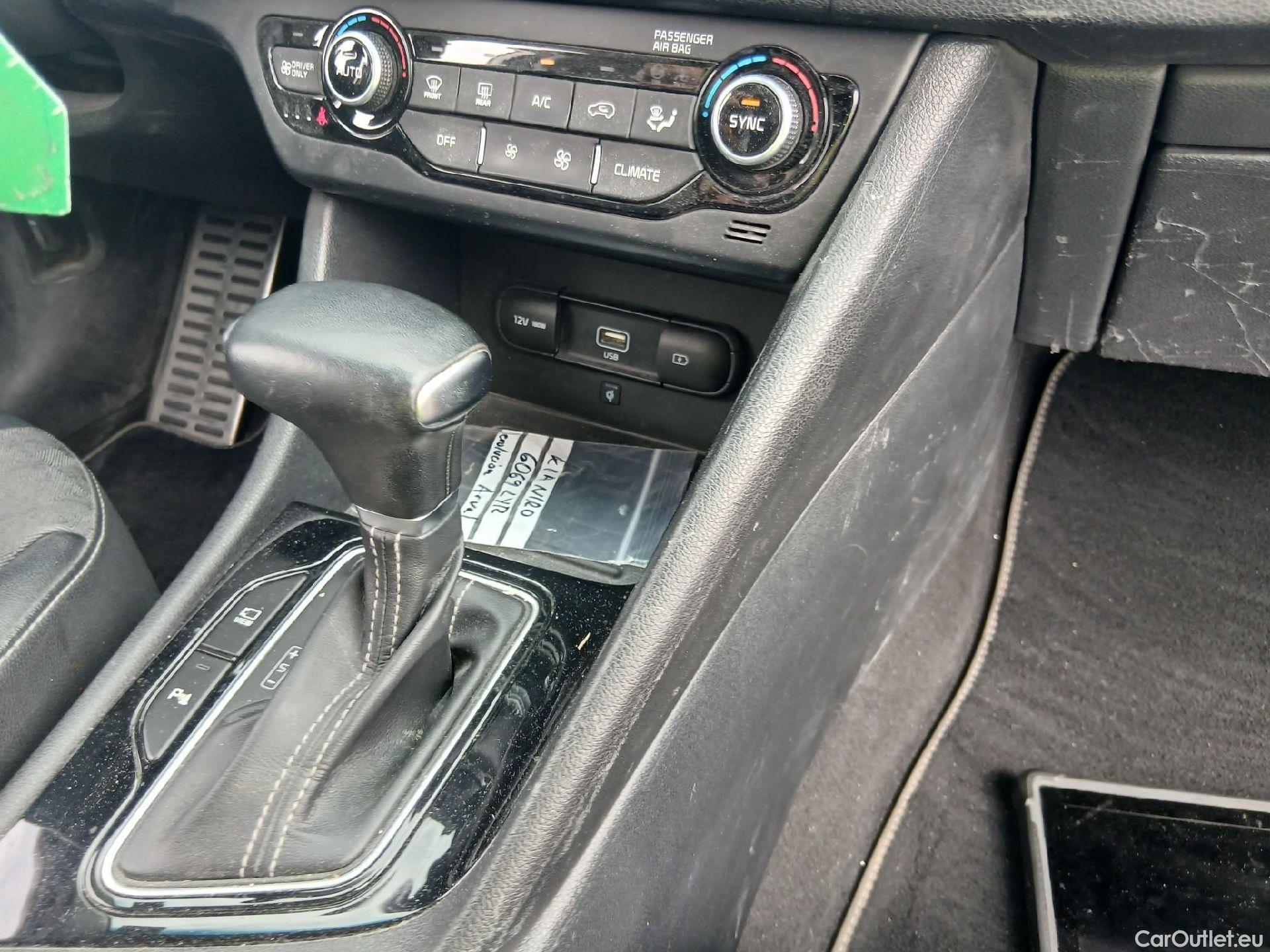 KIA  Niro KIA  / 2019 / 5P / crossover 1.6 GDi HEV 104kW (141CV) Emotion (AC) #50