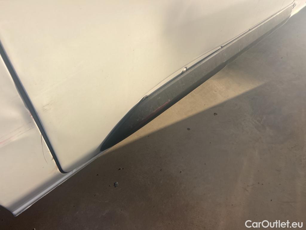  Opel  Vivaro OPEL  / 2019 / 4P / furgón 1.5 Diésel 88kW (120CV) M Std Express #41
