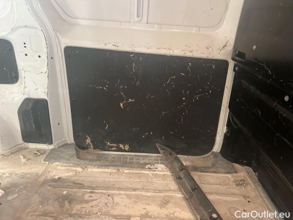  Opel  Vivaro OPEL  / 2019 / 4P / furgón 1.5 Diésel 88kW (120CV) M Std Express #32