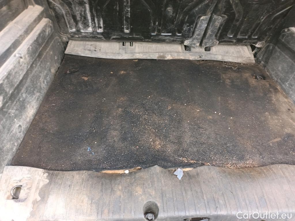  Citroen  Berlingo CITROEN  / 2015 / 4P / combi Talla M BlueHDi 100 S&S LIVE (IND) #5