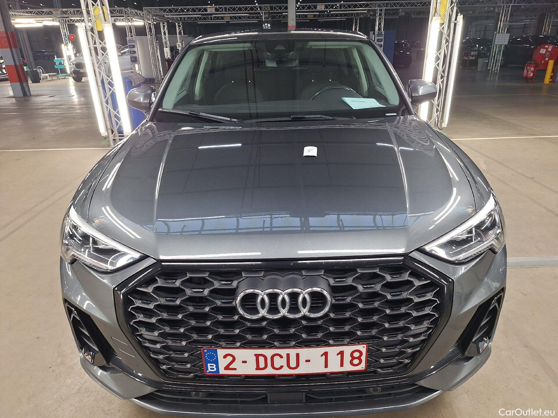  Audi  Q3 Audi,  SB '19 PHEV, Audi  Sportback 45 TFSI e S tronic S Line 5d #1