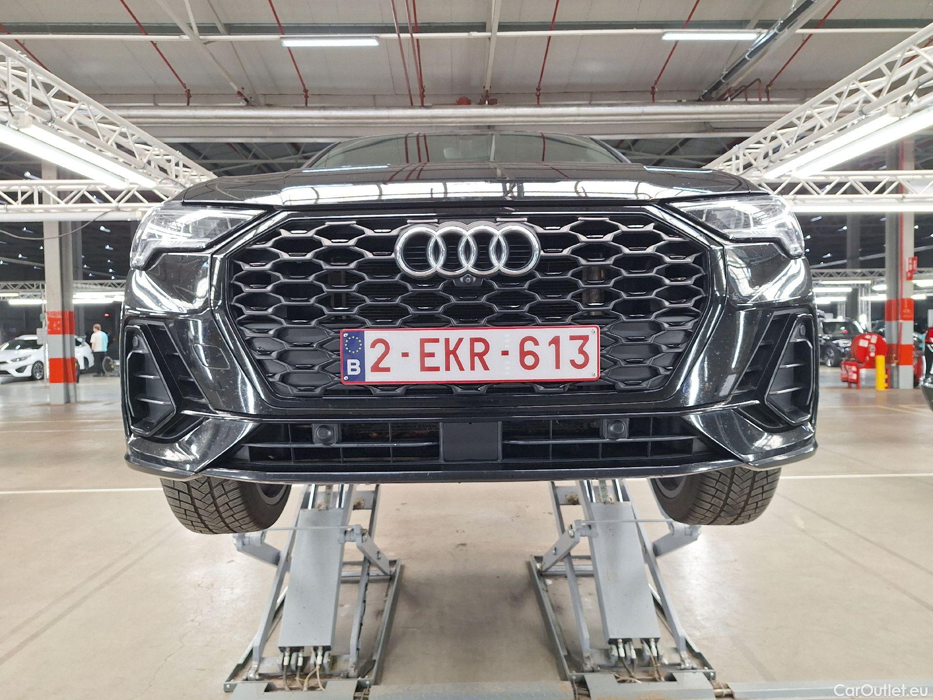  Audi  Q3 Audi,  SB '19 PHEV, Audi  Sportback 45 TFSI e S tronic S Line 5d #26
